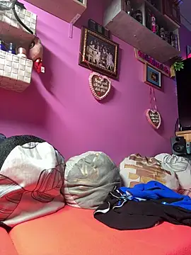 sexymelli18 online show from 11-01-25, 06:57