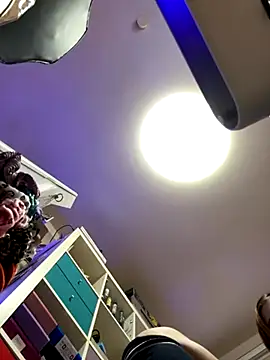 sexymelli18 online show from 10-11-25, 06:53