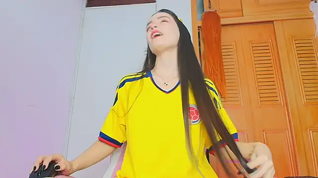 Peach Rose  online show from 11-15-25, 05:06