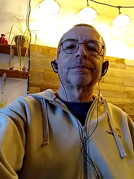 Xavspank2 online show from 02-10-26, 10:36