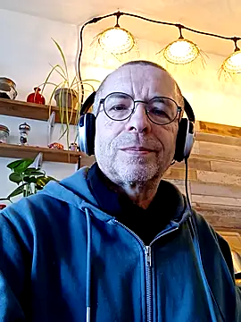 Xavspank2 online show from 02-17-26, 10:23