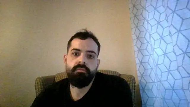 guccititi online show from 03-10-26, 10:25