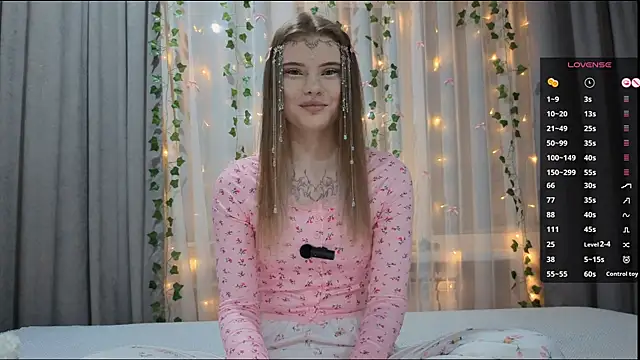 CarolinePepper online show from 01-10-26, 01:50