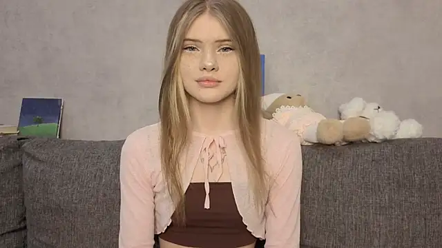 Snapshot of CarolinePepper chatting on 07-05-26, 01:29 CarolinePepper online show from 07-05-26, 01:29