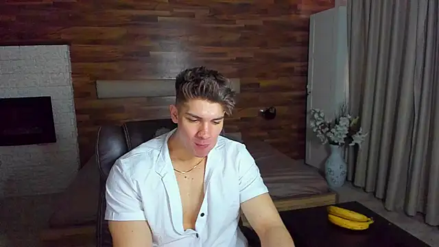 MaxKaiden online show from 03-11-26, 05:34