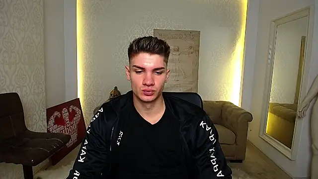 MaxKaiden online show from 10-17-25, 04:49