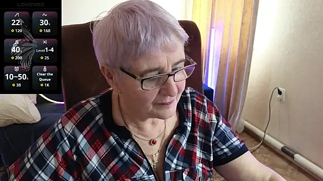Sandra Snowflake online show from 04-07-26, 12:29