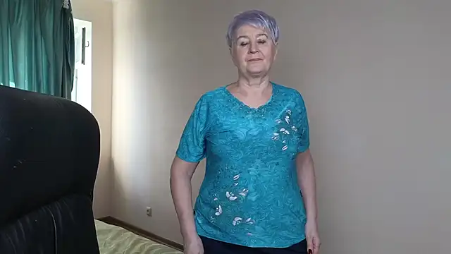 Sandra Snowflake online show from 03-19-25, 07:07