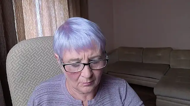 Sandra Snowflake online show from 09-17-25, 11:23