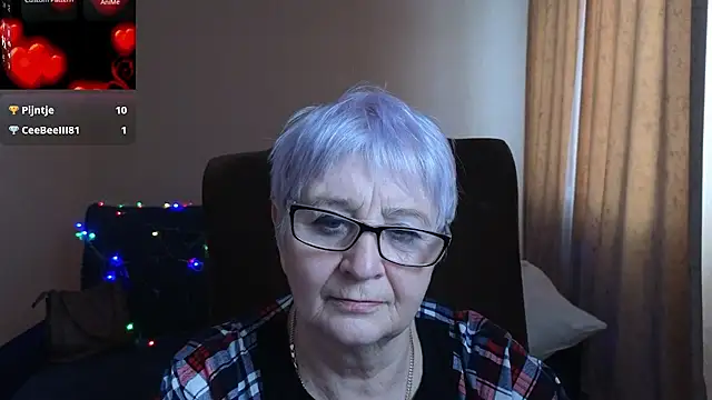 Sandra Snowflake online show from 02-20-26, 06:26