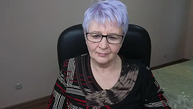 Sandra Snowflake online show from 03-13-25, 04:27