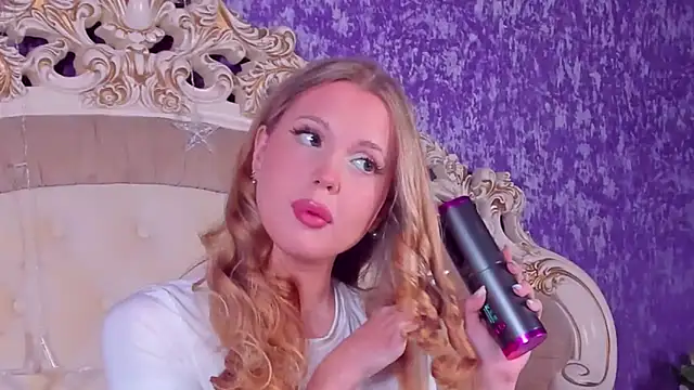 Snapshot of BECKI_VRES chatting on 03-06-25, 11:47 BECKI VRES online show from 03-06-25, 11:47