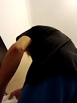 Eusuntnoulgigolo online show from 03-11-26, 06:57