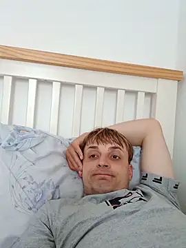 Eusuntnoulgigolo online show from 06-06-26, 02:11