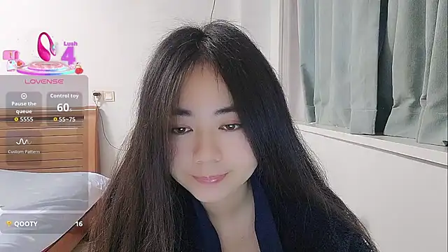 Snapshot of Lucy-xixi chatting on 02-18-26, 06:55 Lucy-xixi online show from 02-18-26, 06:55