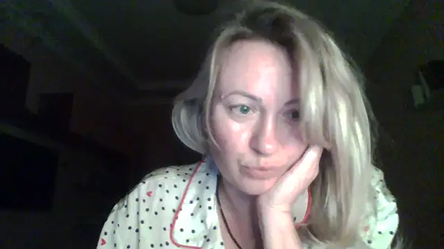 Mary888x online show from 12-18-25, 09:40