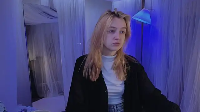 aishiro online show from 11-25-25, 05:30