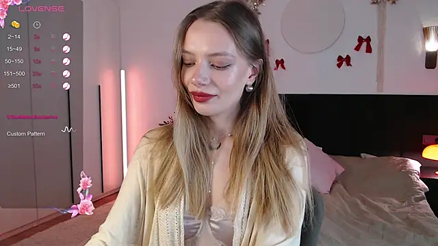 LunaticaBae online show from 01-18-26, 02:37