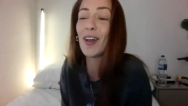 Edenfox- online show from 03-12-26, 02:10