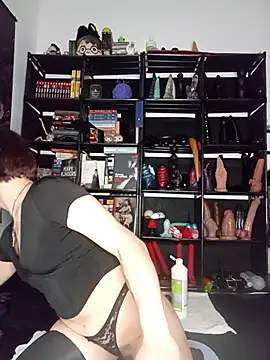 MirianaB online show from 12-18-25, 11:52