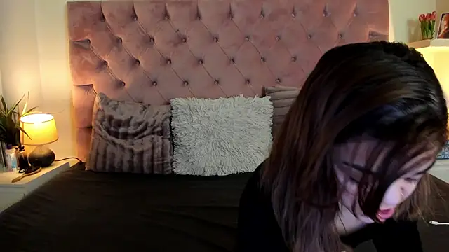 MaiaMini online show from 03-06-25, 08:37