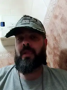 Snapshot of serpensy chatting on 10-23-25, 03:43 serpensy online show from 10-23-25, 03:43