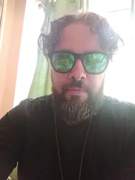 Snapshot of serpensy chatting on 10-04-25, 01:56 serpensy online show from 10-04-25, 01:56