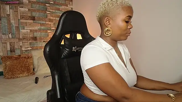 DashaSousaa online show from 04-16-26, 02:18