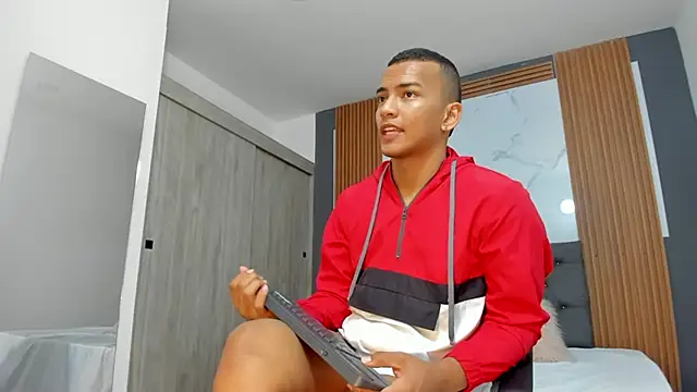 Snapshot of Rafa2004Cruz chatting on 03-17-25, 03:07 Rafa2004Cruz online show from 03-17-25, 03:07