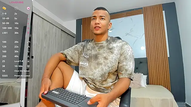 Snapshot of Rafa2004Cruz chatting on 03-19-25, 11:50 Rafa2004Cruz online show from 03-19-25, 11:50