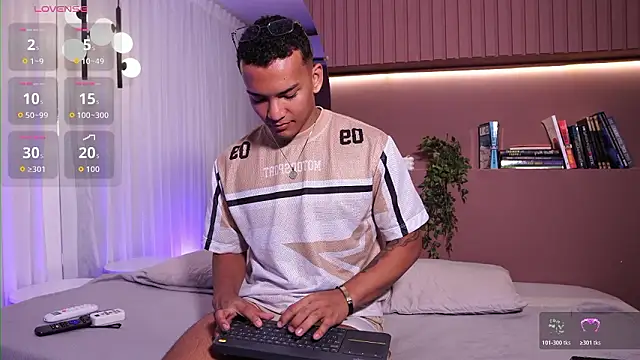 Rafa2004Cruz online show from 03-25-26, 12:59