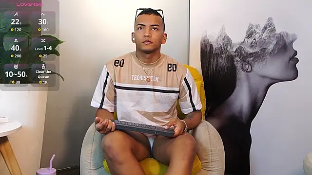 Rafa2004Cruz online show from 01-11-26, 04:03