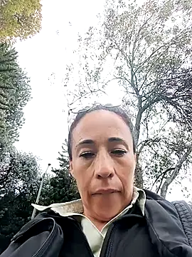 Snapshot of Coeur_de_luxure chatting on 11-28-25, 03:34 Coeur de luxure online show from 11-28-25, 03:34