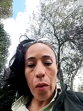 Snapshot of Coeur_de_luxure chatting on 11-20-25, 05:24 Coeur de luxure online show from 11-20-25, 05:24