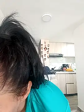 Snapshot of Coeur_de_luxure chatting on 11-09-25, 01:26 Coeur de luxure online show from 11-09-25, 01:26