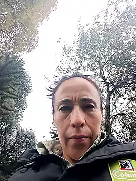 Snapshot of Coeur_de_luxure chatting on 01-08-26, 02:45 Coeur de luxure online show from 01-08-26, 02:45