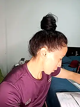 Snapshot of Coeur_de_luxure chatting on 03-16-25, 04:34 Coeur de luxure online show from 03-16-25, 04:34