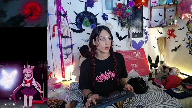 purplekattlyn online show from 05-19-26, 05:03