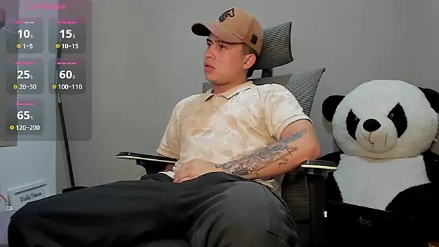 mattiwsmorris  online show from 10-31-25, 06:21