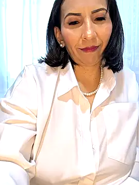 Mrsvictoriaaa online show from 01-05-26, 08:34