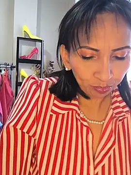 Mrsvictoriaaa online show from 05-11-26, 08:50