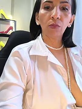 Mrsvictoriaaa online show from 05-24-26, 07:58