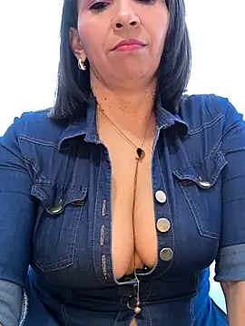 Snapshot of Mrsvictoriaaa chatting on 09-14-25, 04:29 Mrsvictoriaaa online show from 09-14-25, 04:29