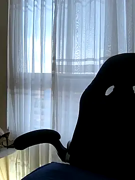 Mrsvictoriaaa online show from 12-17-25, 08:03