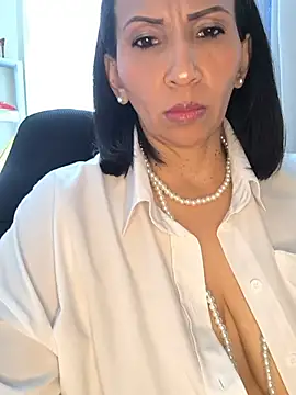 Mrsvictoriaaa online show from 07-04-26, 07:29