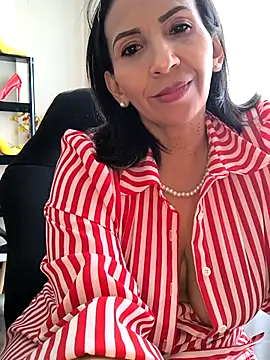 Mrsvictoriaaa online show from 04-30-26, 08:38