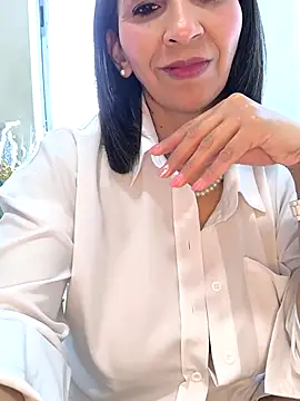 Mrsvictoriaaa online show from 11-30-25, 05:36