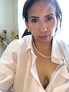 Mrsvictoriaaa online show from 05-03-26, 08:45