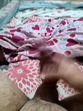 Snapshot of Fa23h10 chatting on 10-17-25, 03:21 Fa23h10 online show from 10-17-25, 03:21