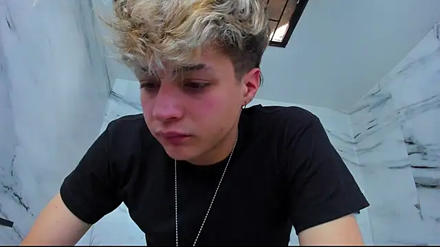 Snapshot of stonne69 chatting on 10-17-25, 06:10 stonne69 online show from 10-17-25, 06:10